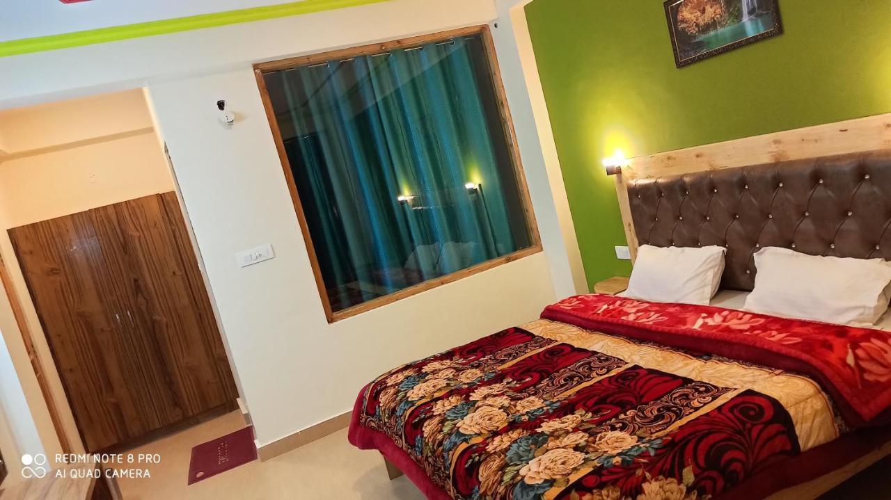 Hotel Hillside View Hotel Manali (Himachal Pradesh)